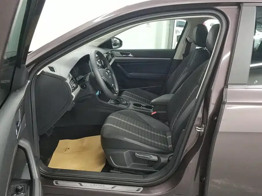 Volkswagen Lavida 2021 из CN, фото 7