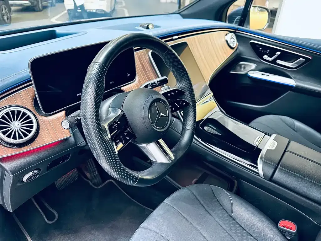 Mercedes-Benz EQE SUV 2023 из CN, фото 7