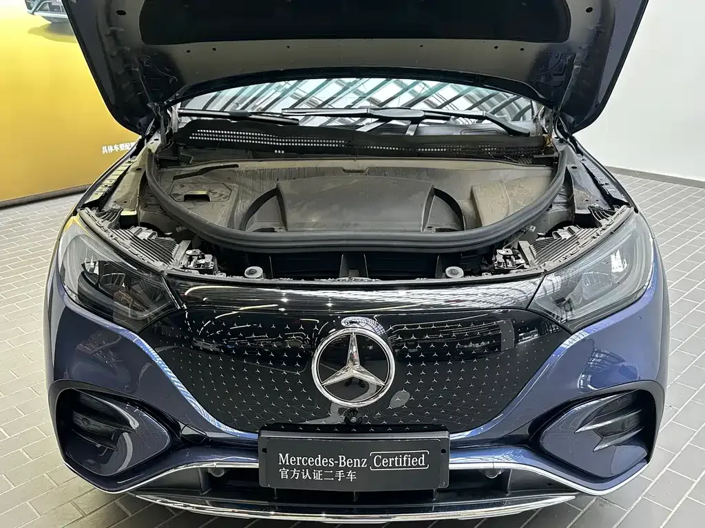 Mercedes-Benz EQE SUV 2023 из CN, фото 10