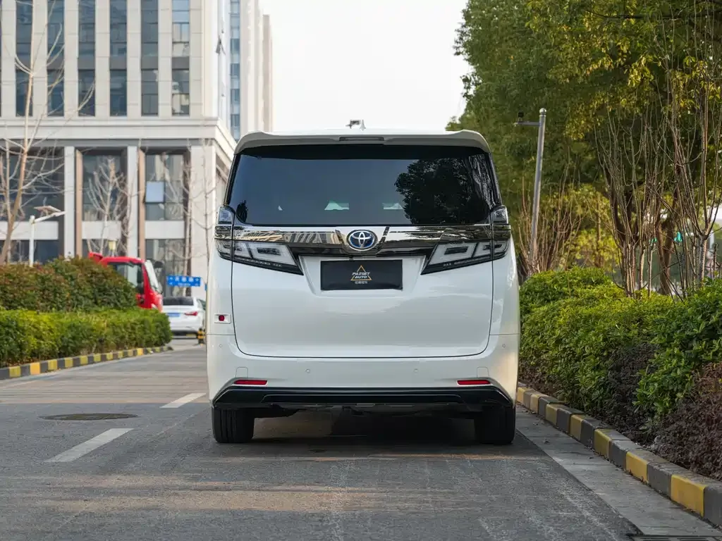 Toyota Vellfire 2022 из CN, фото 5