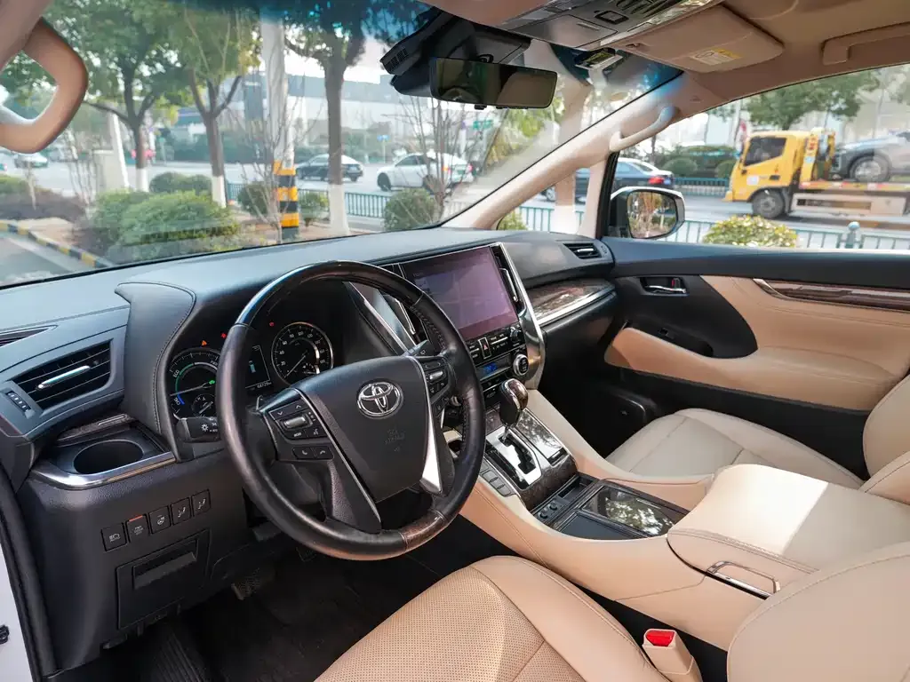 Toyota Vellfire 2022 из CN, фото 3