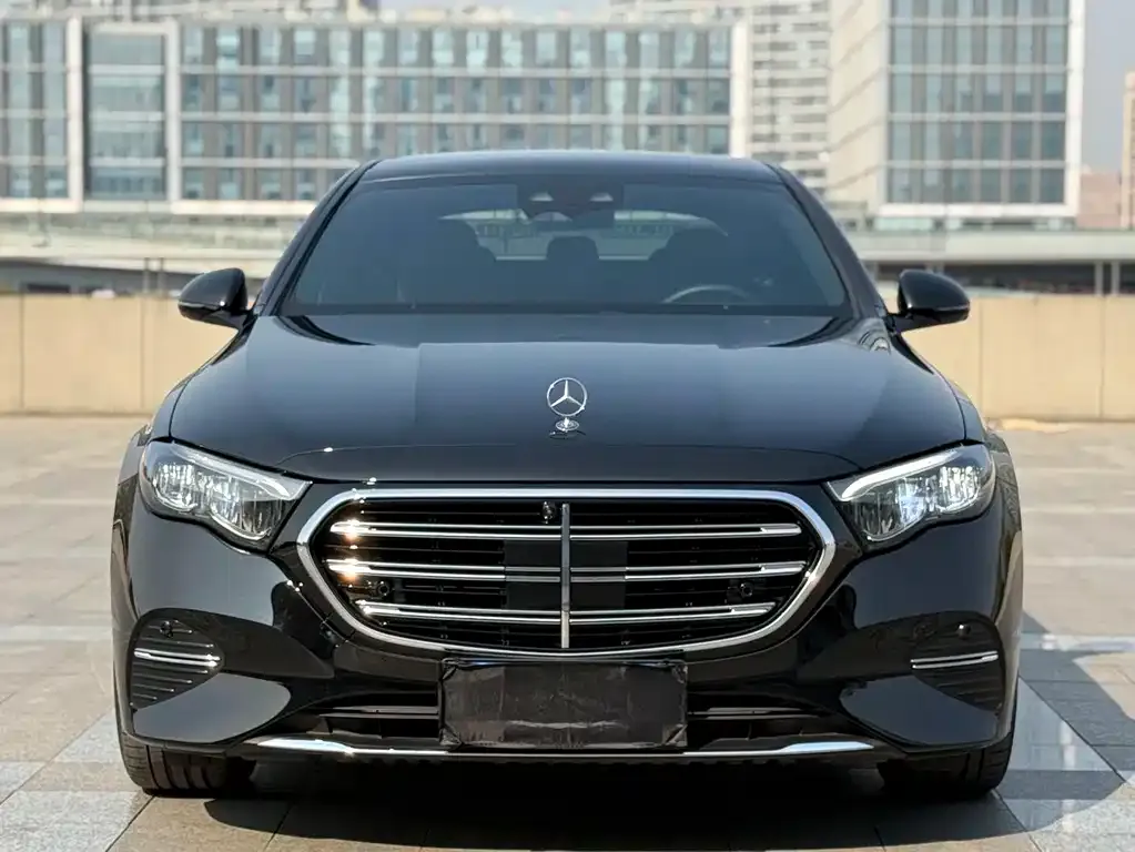 Mercedes-Benz E-Class 2025 из CN, фото 4
