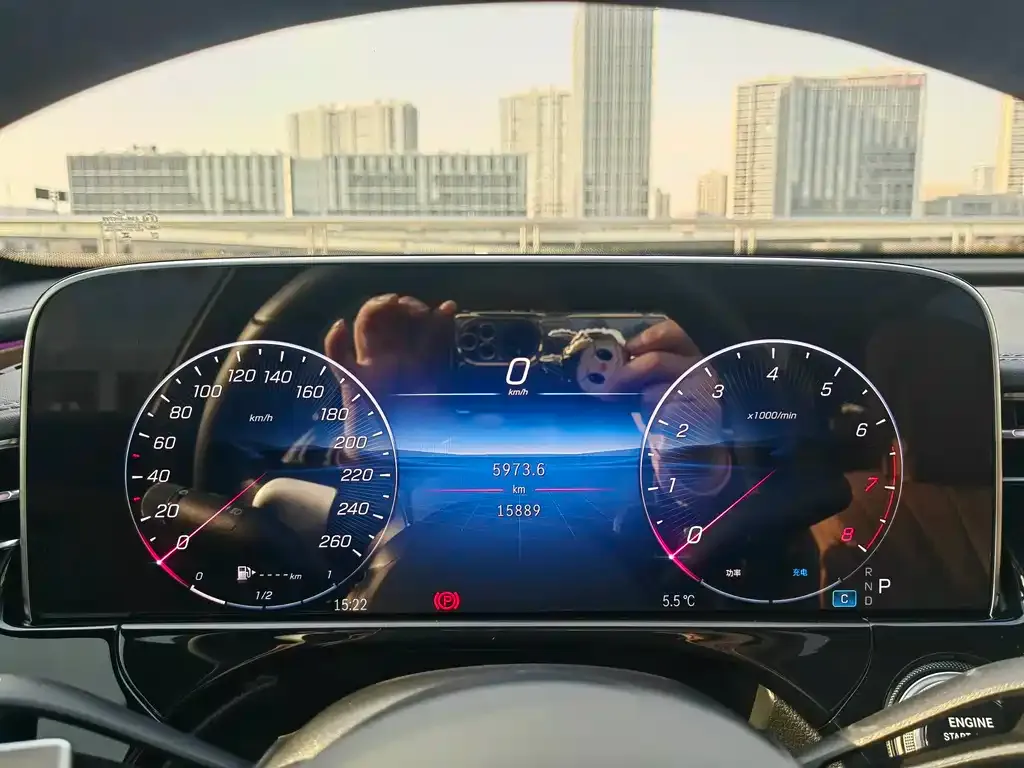 Mercedes-Benz E-Class 2025 из CN, фото 5