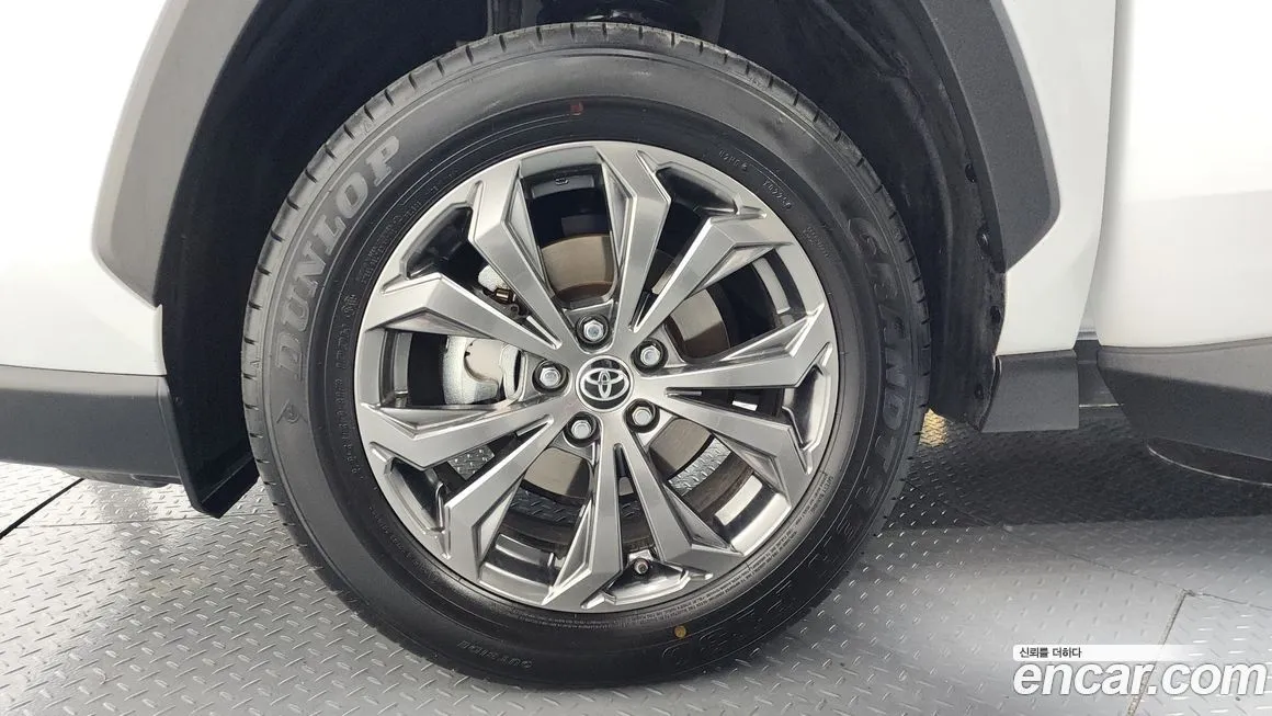 Toyota RAV4 2025 из KR, фото 5