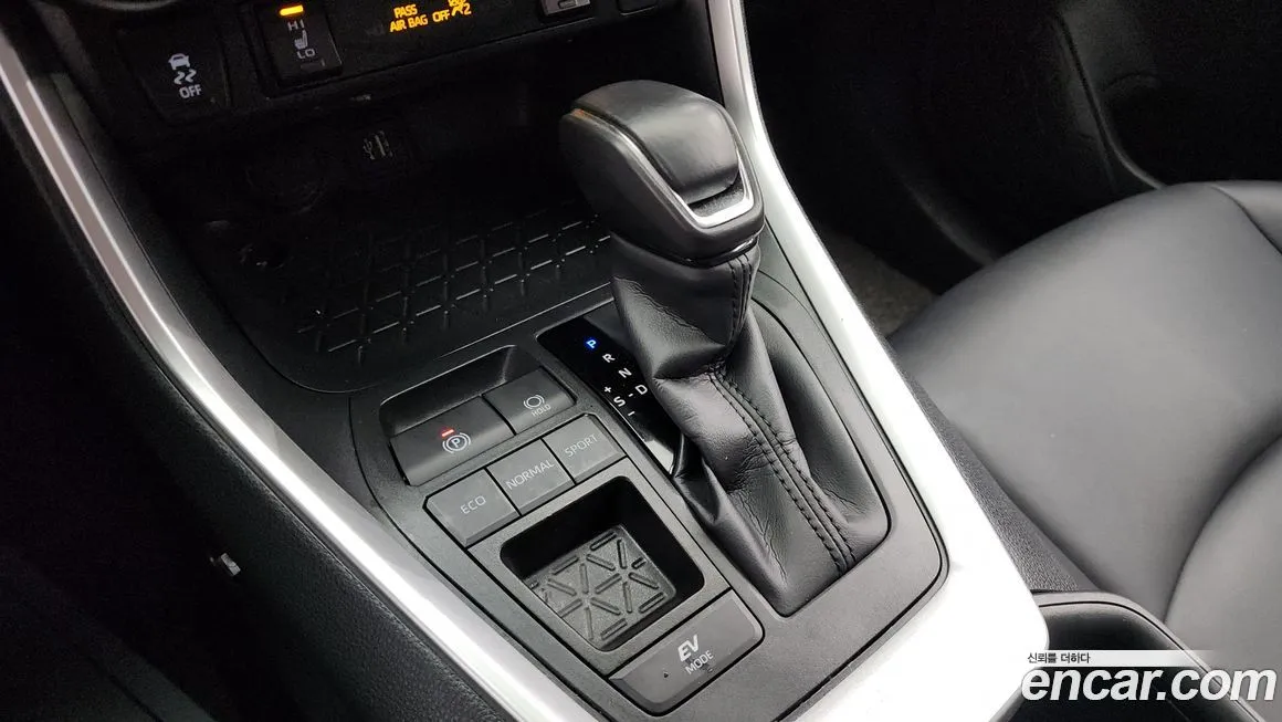 Toyota RAV4 2025 из KR, фото 9