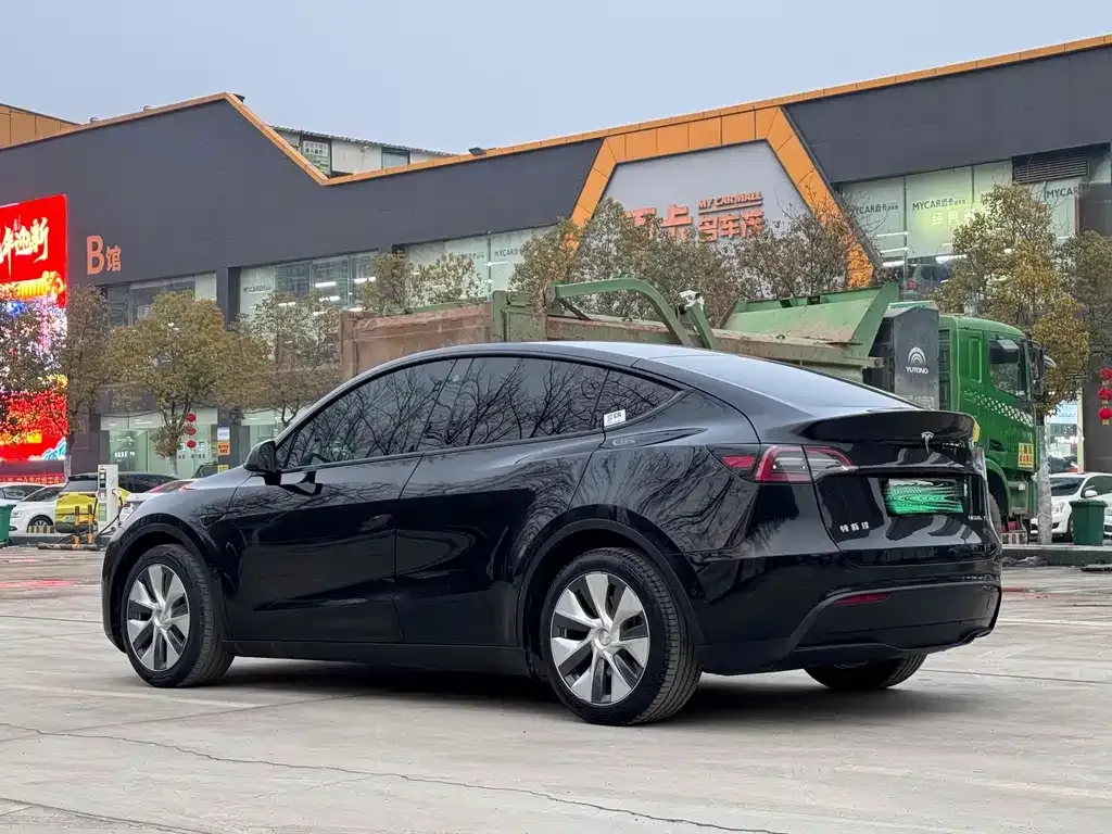 Tesla Model Y 2022 из CN, фото 2
