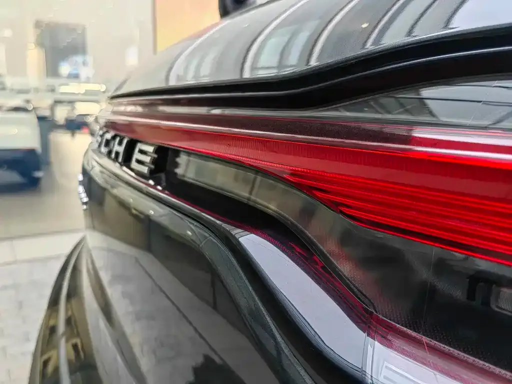 Porsche Macan 2024 из CN, фото 7