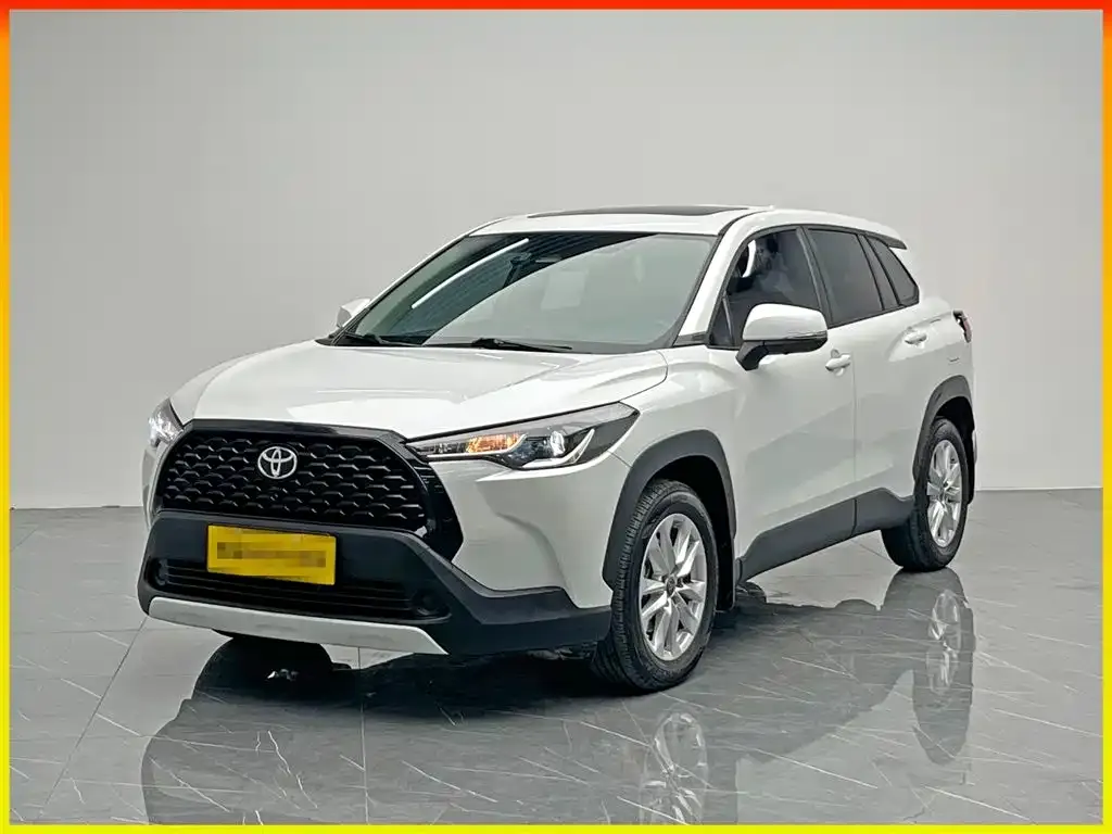 Toyota Corolla Cross 2023 из CN, фото 1