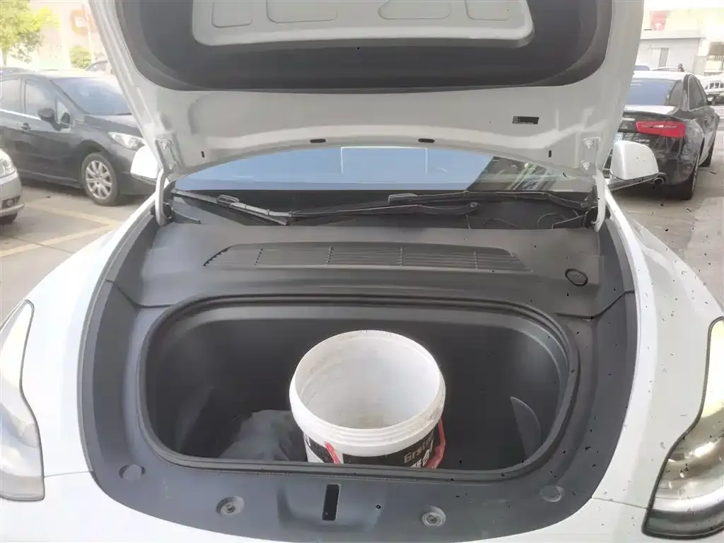 Tesla Model Y 2024 из CN, фото 6
