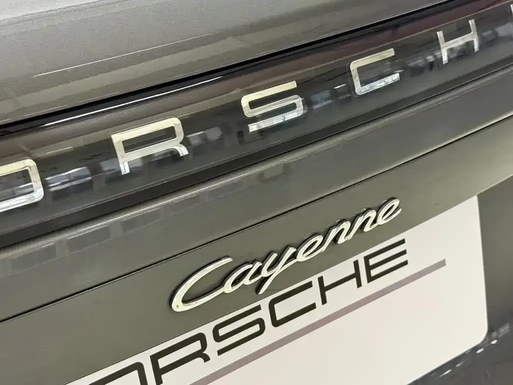 Porsche Cayenne — фото 4