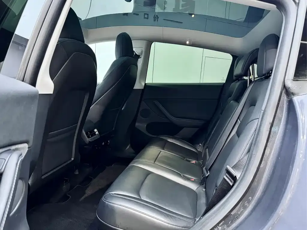 Tesla Model Y 2022 из CN, фото 8