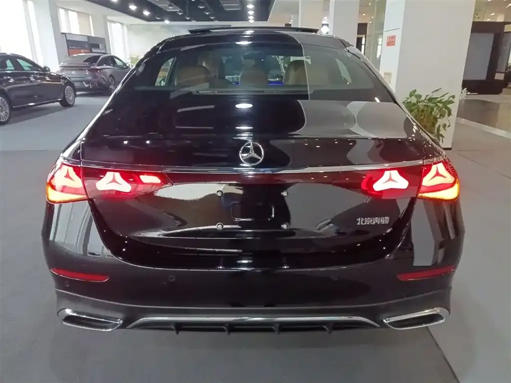 Mercedes-Benz E-Class 2024 из CN, фото 2
