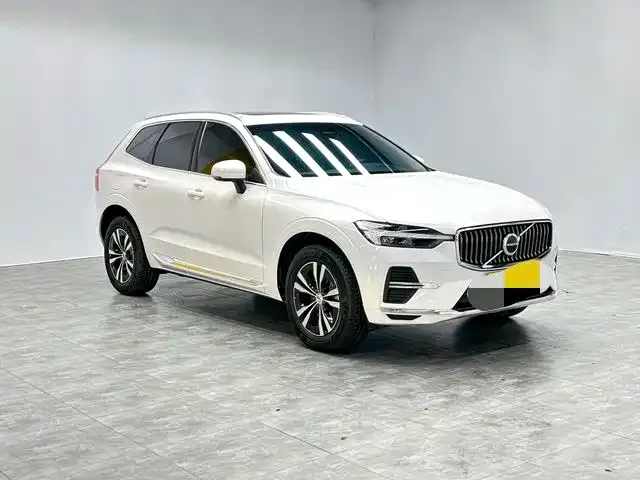 Volvo XC60 — фото 4