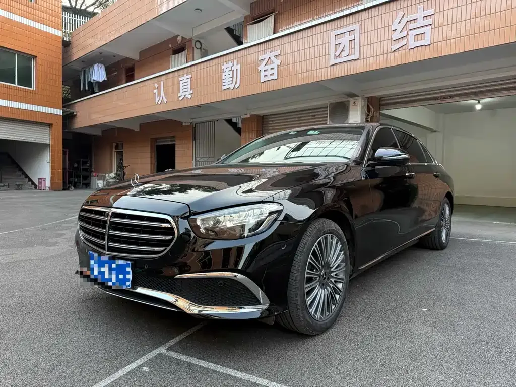 Mercedes-Benz E-Class 2023 из CN, фото 1
