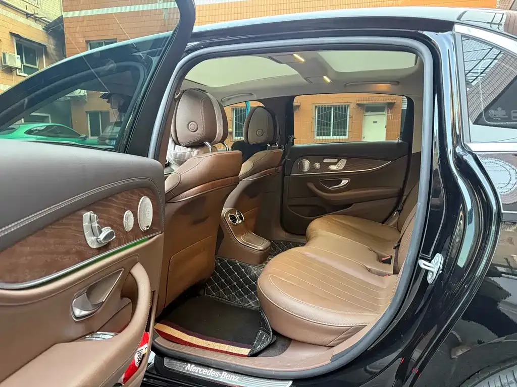 Mercedes-Benz E-Class 2023 из CN, фото 5