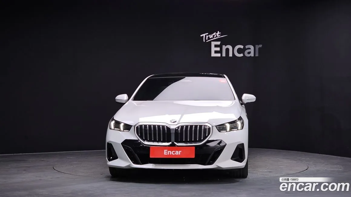 BMW 5-Series 2025 из KR, фото 5