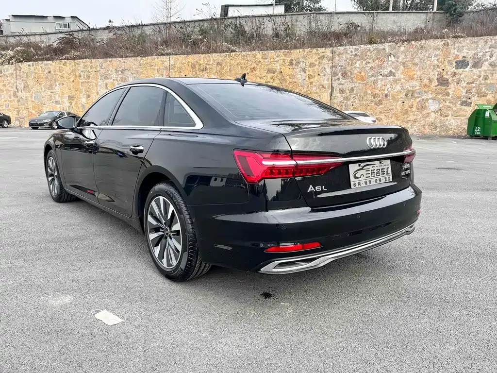 Audi A6L — фото 6