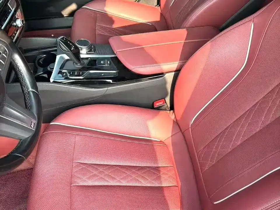 BMW 5 Series 2024 из CN, фото 9