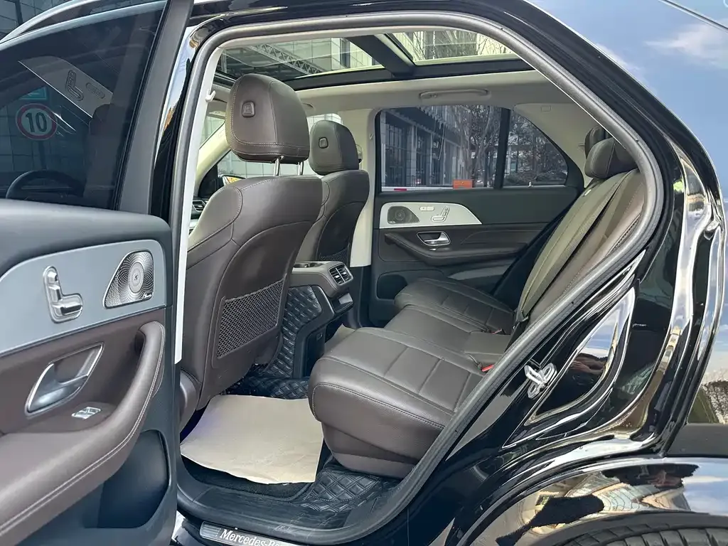 Mercedes-Benz GLE — фото 6