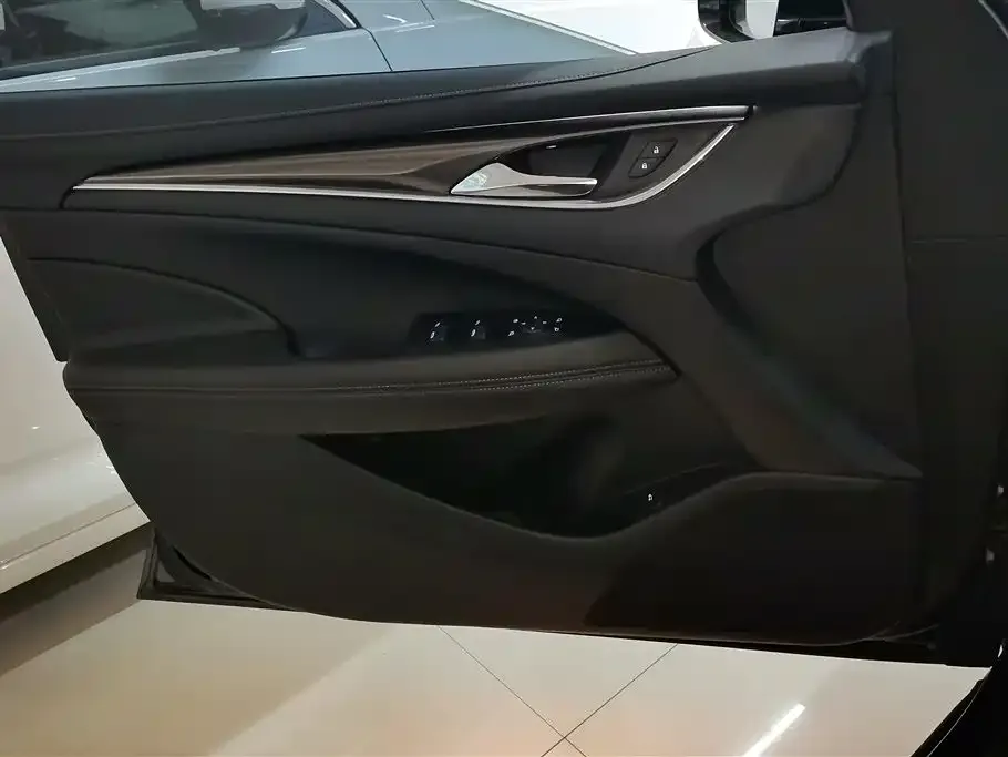Buick LaCrosse 2023 из CN, фото 3