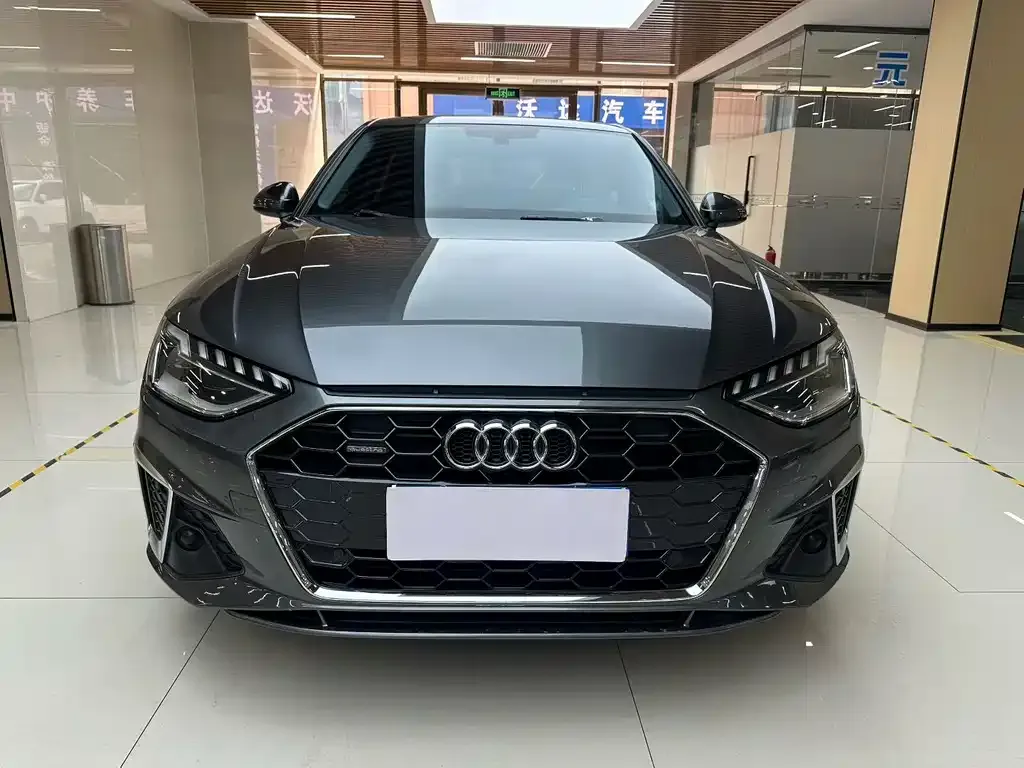 Audi A4L 2021 из CN, фото 7