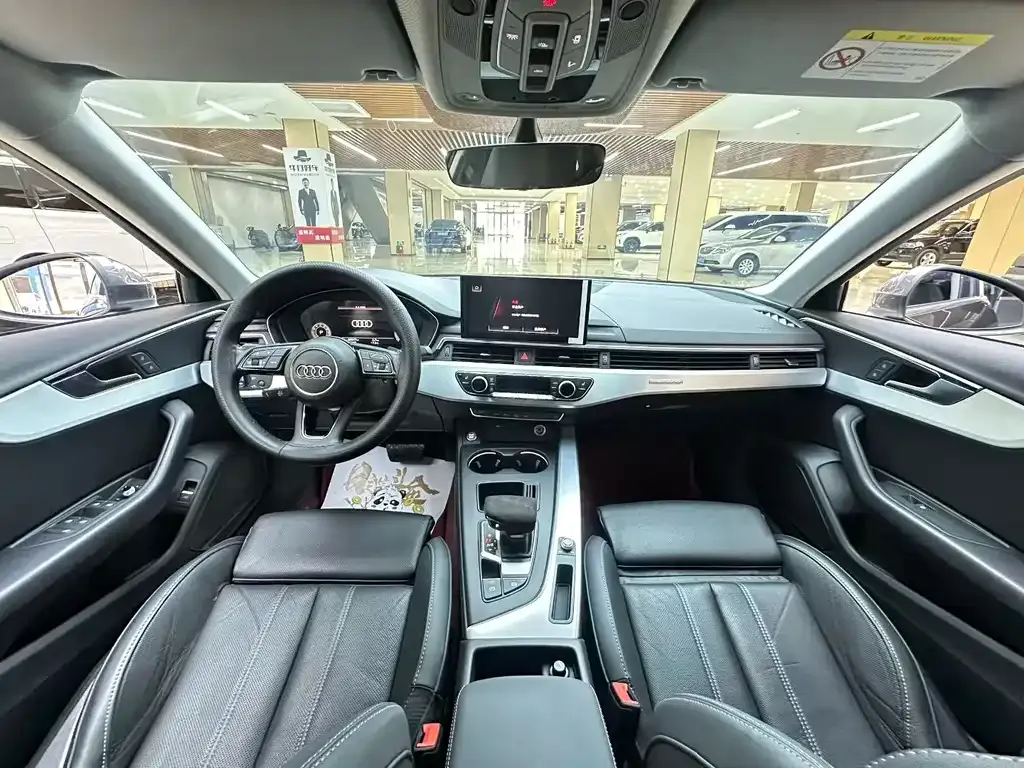 Audi A4L 2021 из CN, фото 6