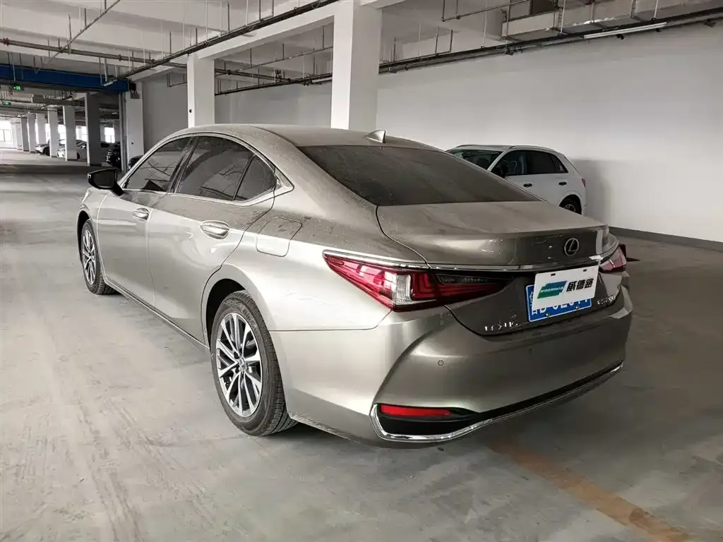 Lexus ES 2024 из CN, фото 6