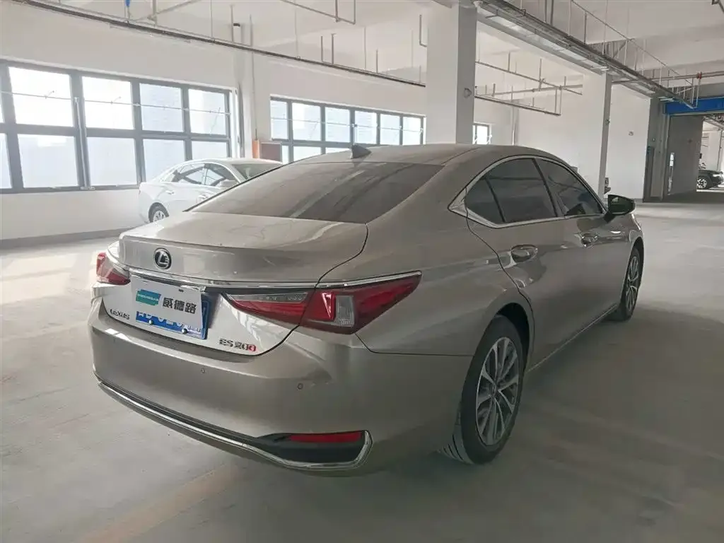 Lexus ES 2024 из CN, фото 8