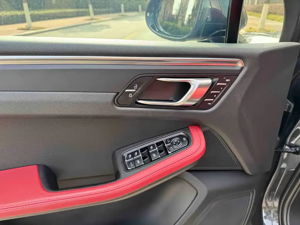 Porsche Macan 2024 из CN, фото 8