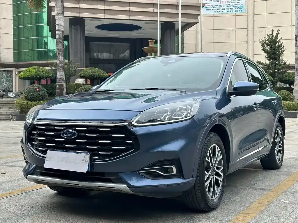 Ford Escape 2021 из CN, фото 1
