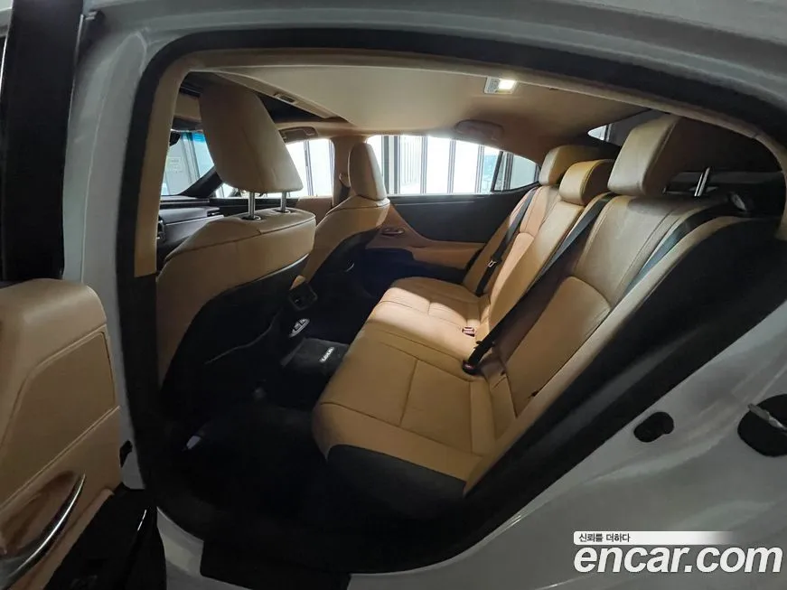 Lexus ES 2024 из KR, фото 3