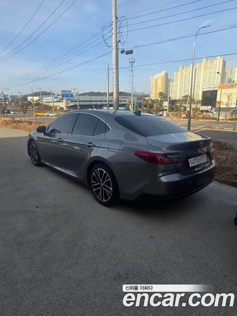Toyota Camry 2025 из KR, фото 3