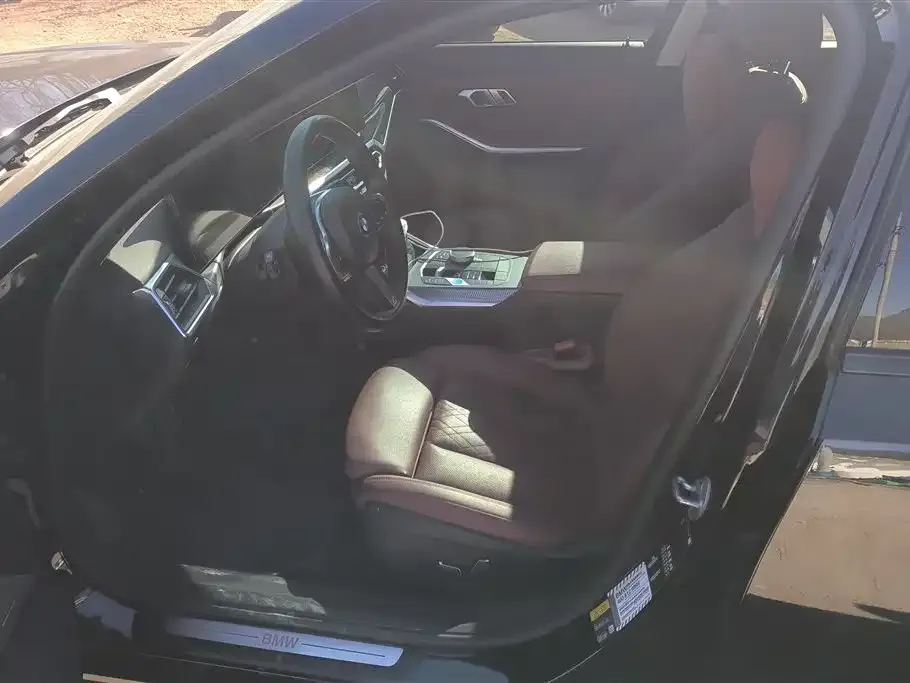 BMW i3 2024 из CN, фото 2