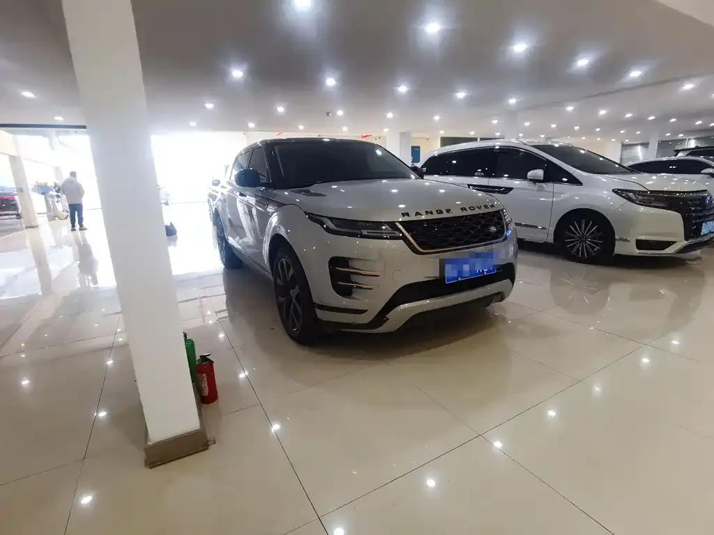 Land Rover Evoque 2024 из CN, фото 2