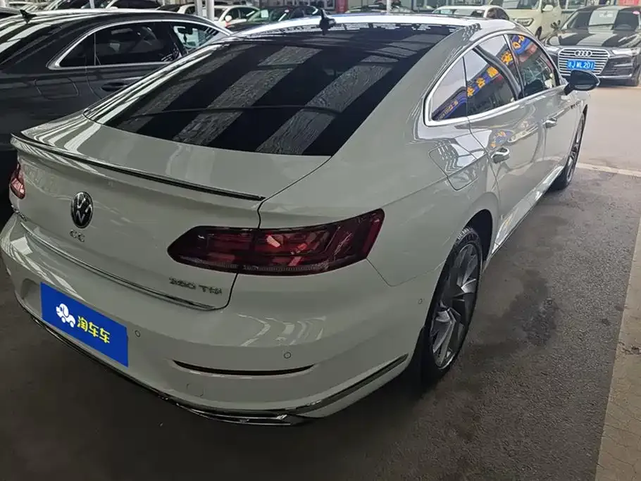 Volkswagen CC 2022 из CN, фото 7