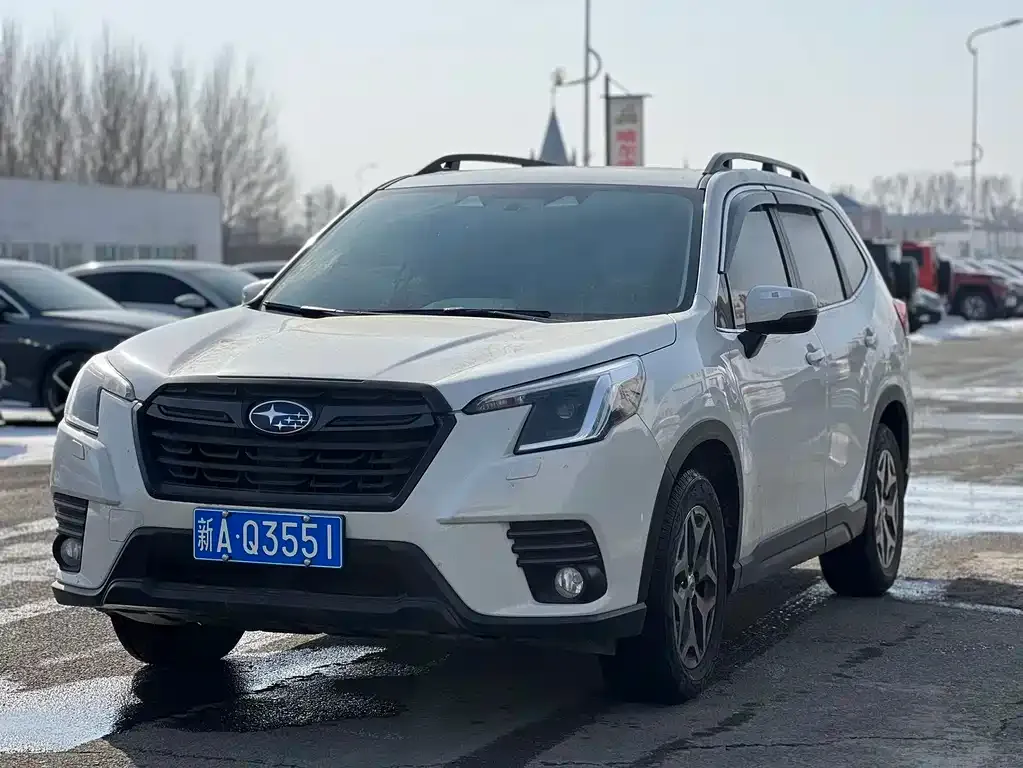 Subaru Forester — фото 1