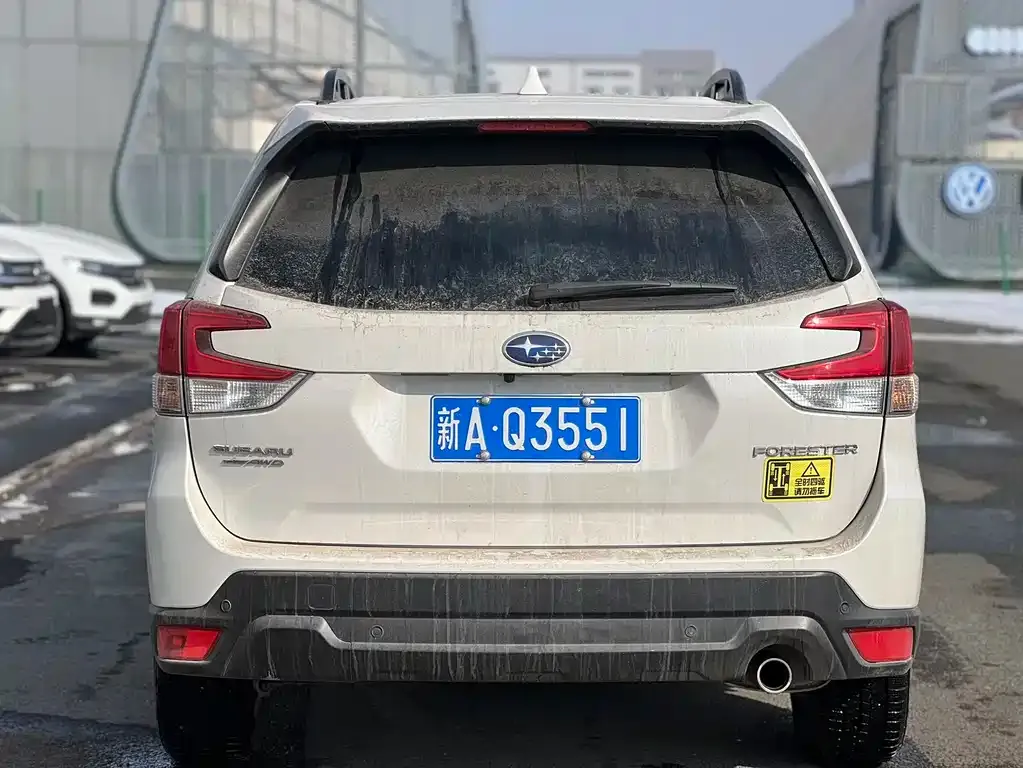 Subaru Forester — фото 4