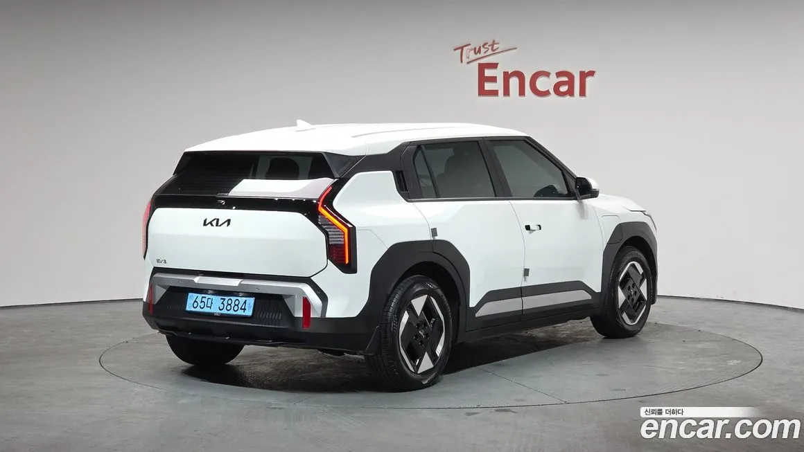 Kia EV3 2026 из KR, фото 2