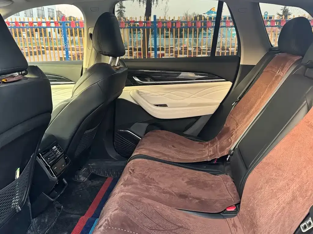 Geely Xingyue L 2023 из CN, фото 5