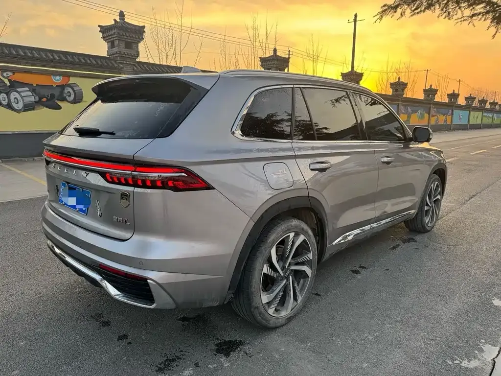 Geely Xingyue L 2023 из CN, фото 2