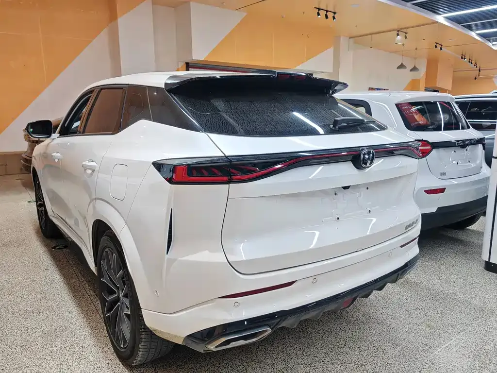 Changan UNI-Z New Energy 2024 из CN, фото 3
