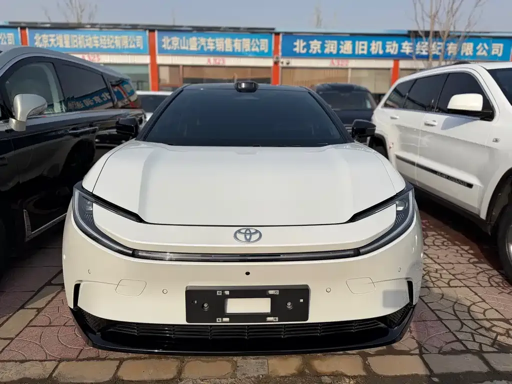 Toyota bZ5 2025 из CN, фото 5