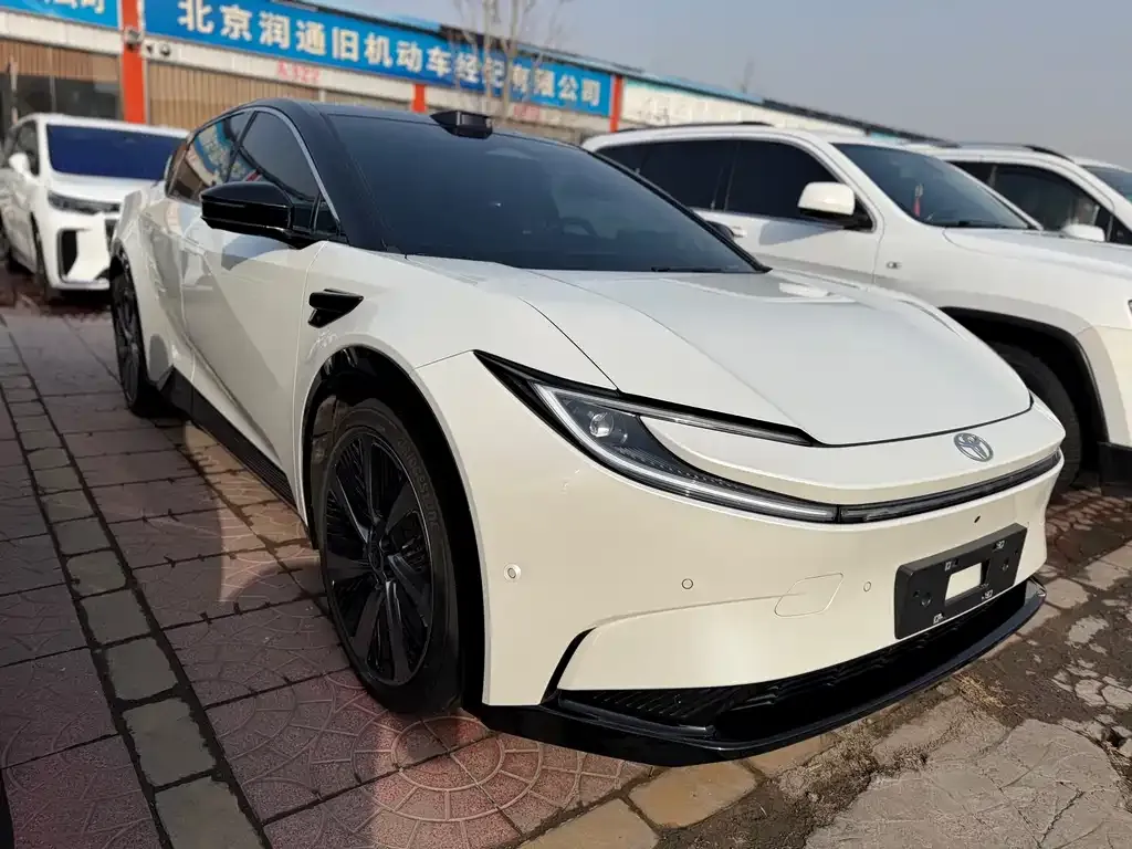 Toyota bZ5 2025 из CN, фото 9