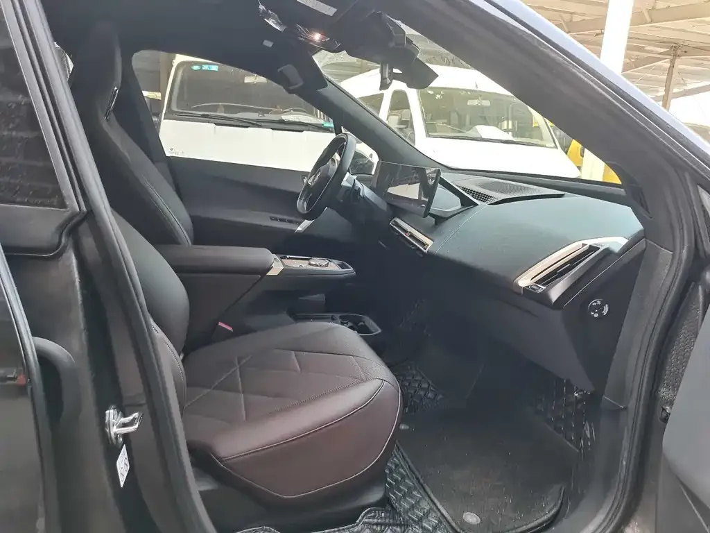 BMW iX 2023 из CN, фото 3