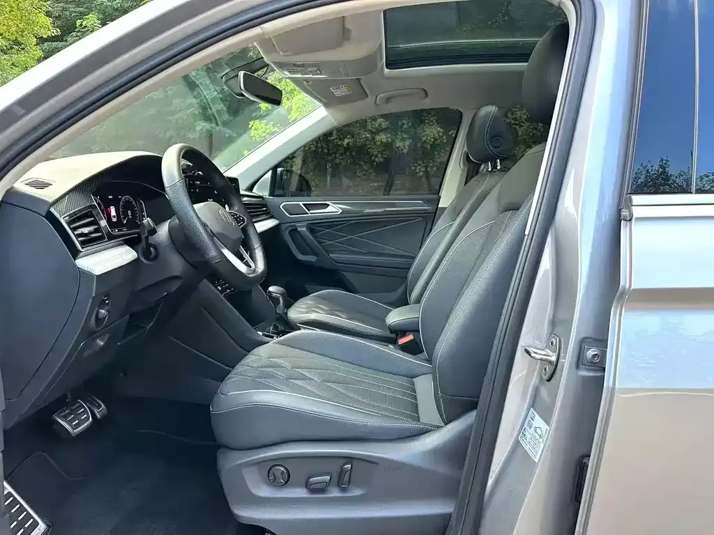 Volkswagen Tiguan L 2023 из CN, фото 9