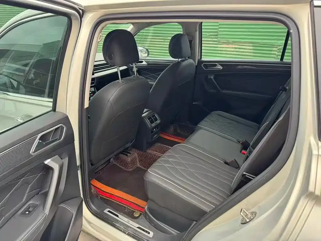 Volkswagen Tiguan L 2023 из CN, фото 8