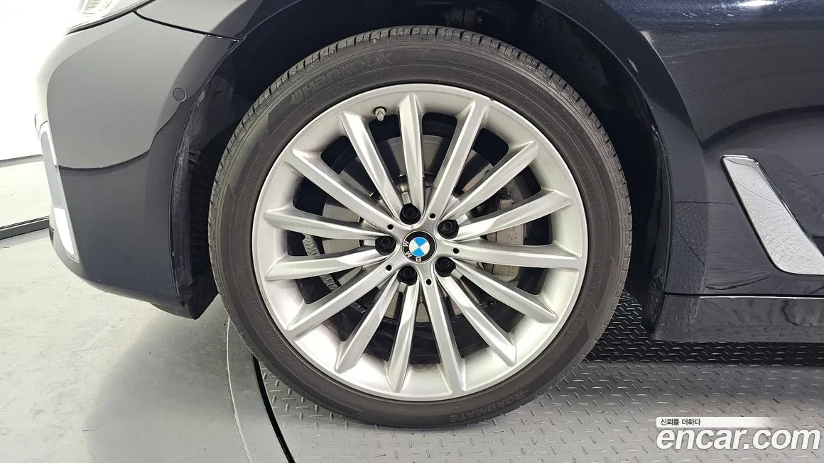 BMW 5-Series 2023 из KR, фото 6