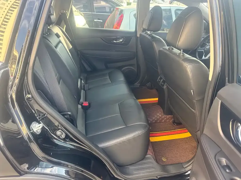 Nissan X-Trail 2021 из CN, фото 3
