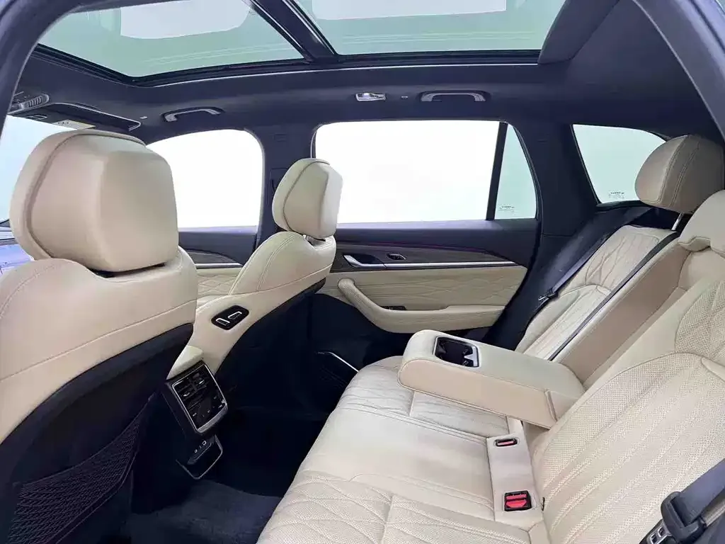 Geely Xingyue L — фото 6