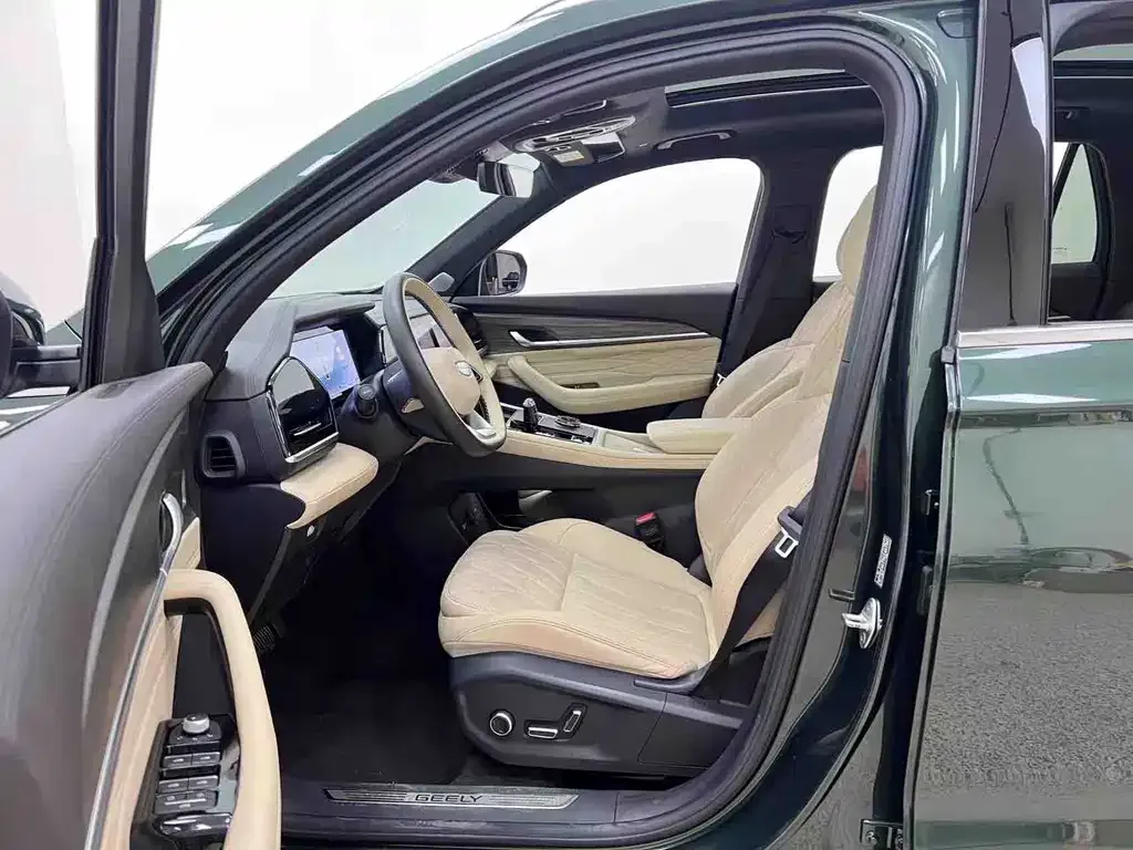Geely Xingyue L — фото 10
